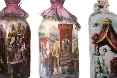 Affreschi, edicole votive, bottiglie della Manna: � l'arte sacra di Michele Montrone